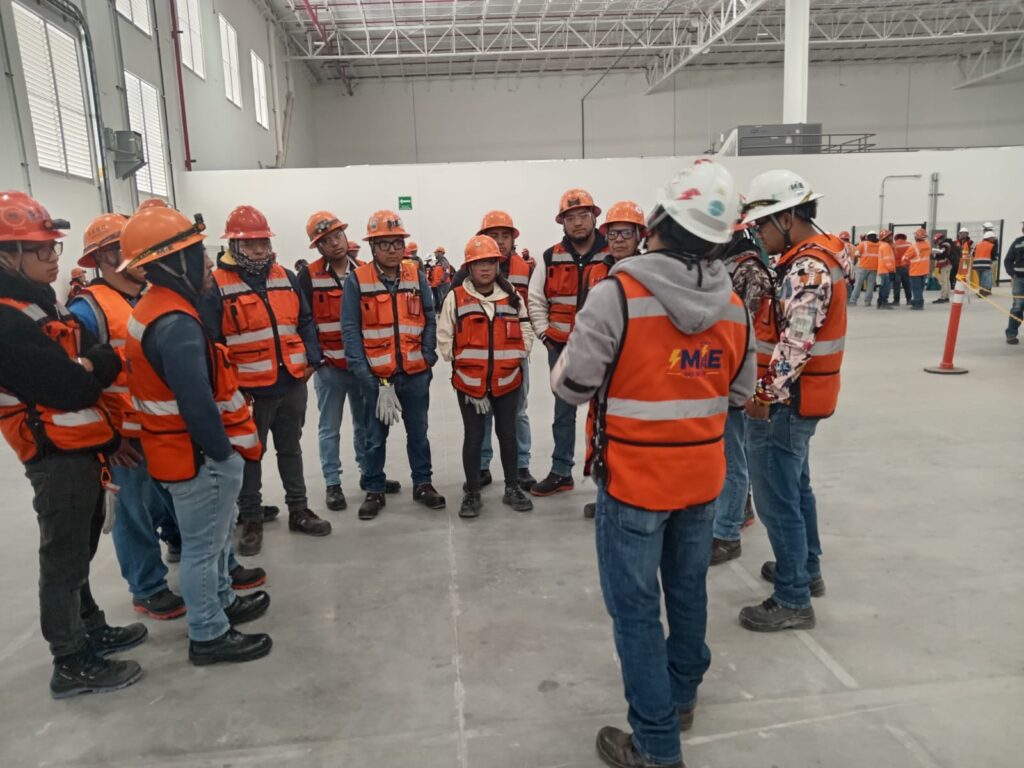 Empresa de instalaciones eléctricas en Querétaro e Hidalgo — IEES Contratistas